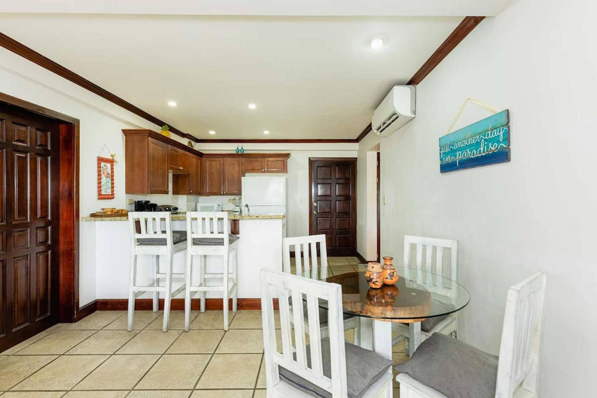 Newly Remodeled Unit In Flamingo With Sweeping Ocean Views From Big Terrace Villa Playa Flamingo Eksteriør billede