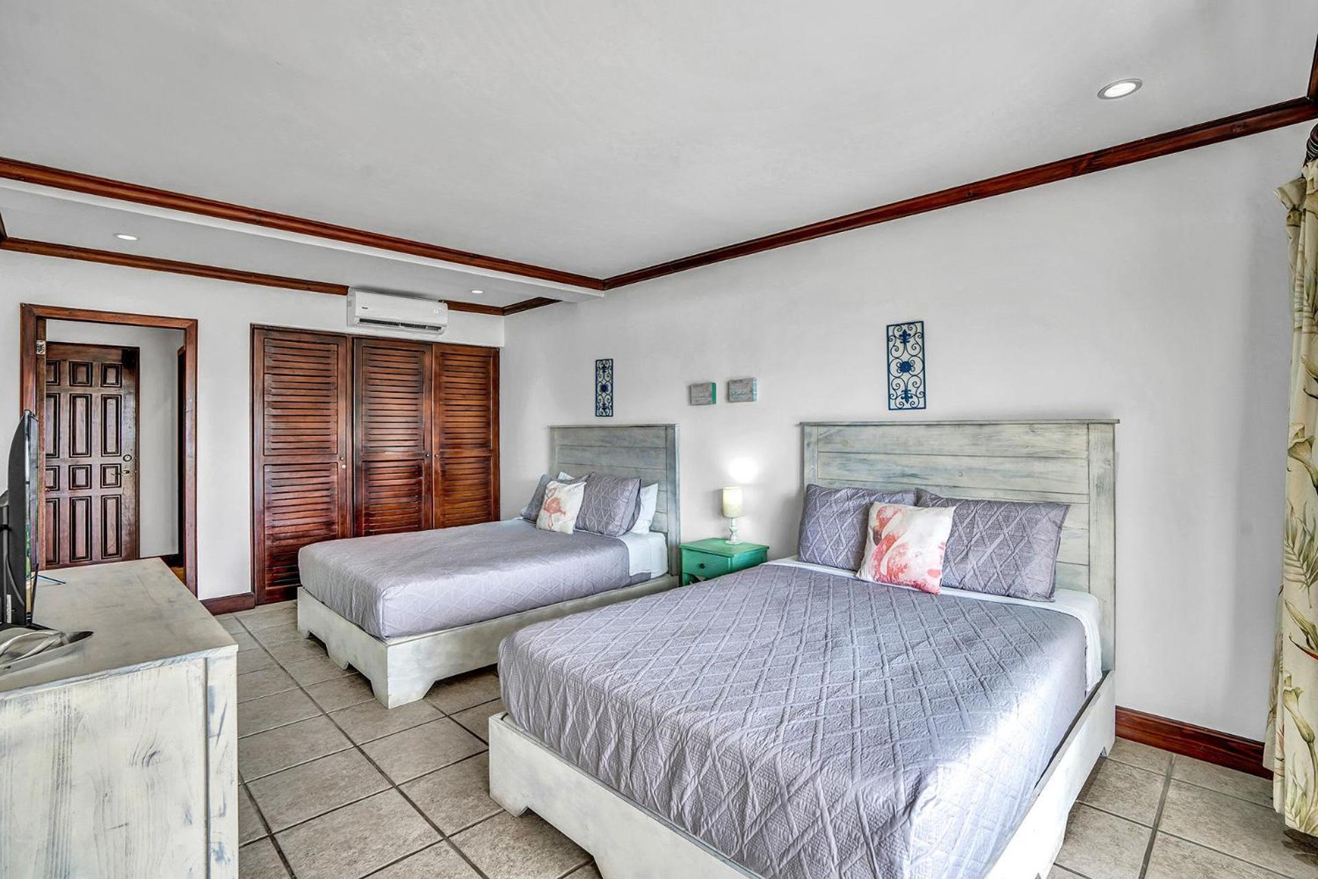 Newly Remodeled Unit In Flamingo With Sweeping Ocean Views From Big Terrace Villa Playa Flamingo Eksteriør billede